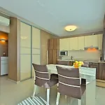 Appartement Riva-interauto