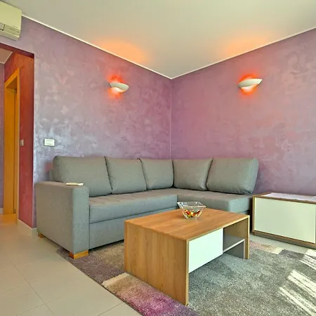 Apartment Riva-interauto *