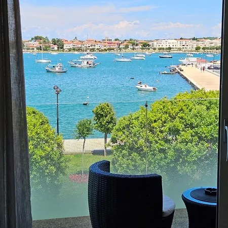 Riva-interauto Umag