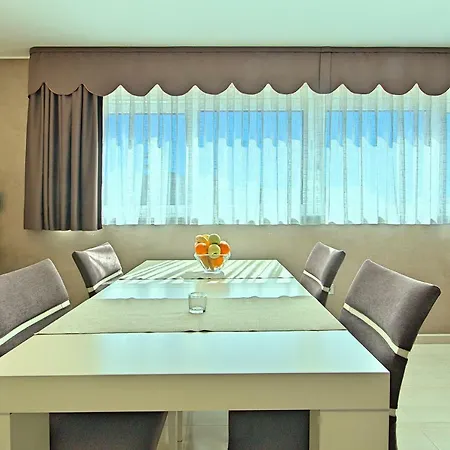 Riva-interauto Apartmán