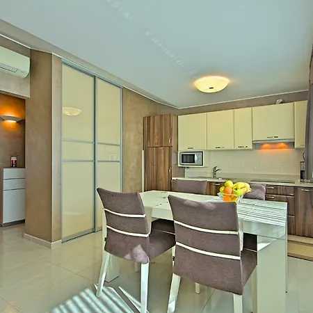 Apartmán Riva-interauto