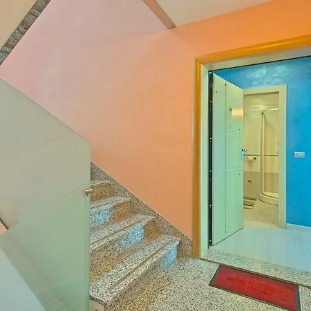 Riva-interauto Apartmán