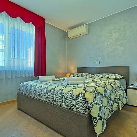 Riva-interauto Apartmán Umag