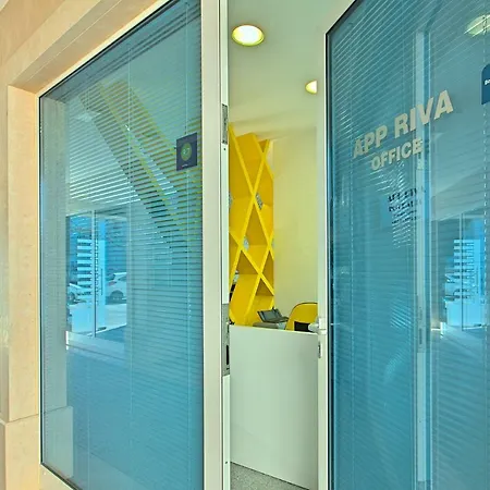 Riva-interauto Apartmán *