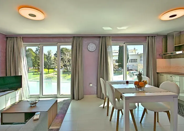 Apartament Riva-interauto