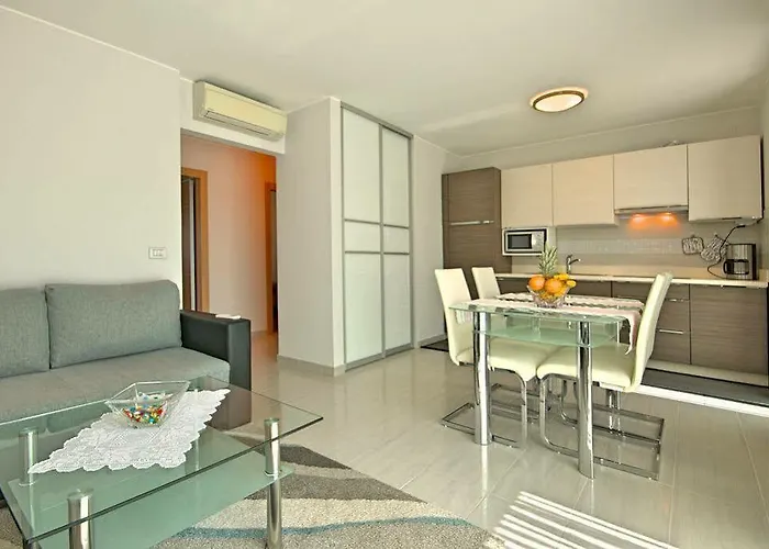 Apartament Riva-interauto *