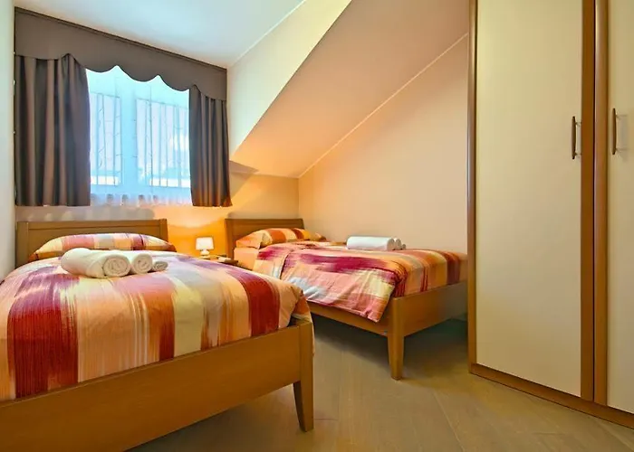 Riva-interauto * Umag