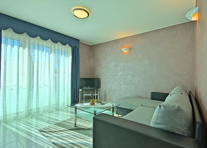 Appartement Riva-interauto *