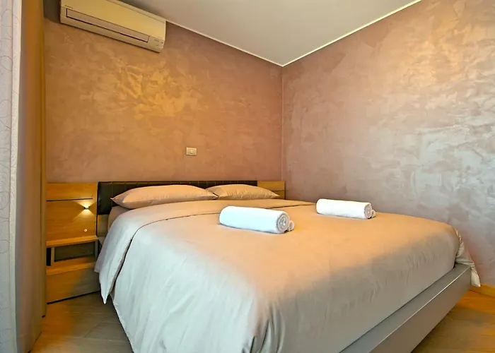 Riva-interauto * Umag