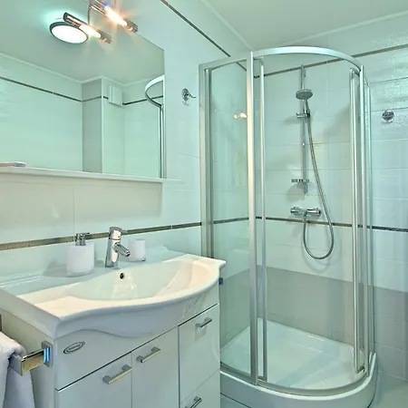 Riva-interauto Apartamento Umago
